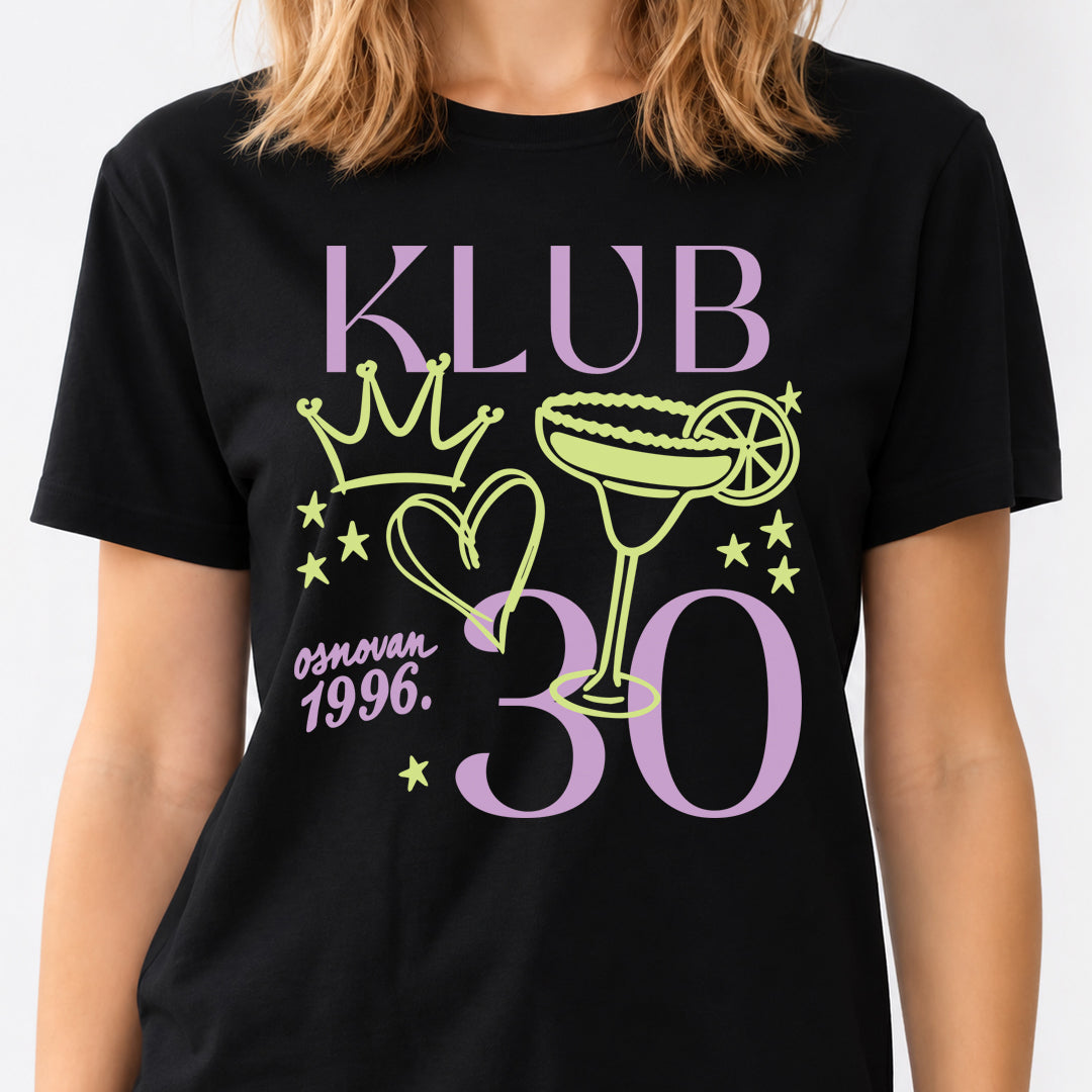 Crna ženska majica KLUB 30 Osnovan 1996 sa ljubičastim brojem 30 i motivima krune i koktela