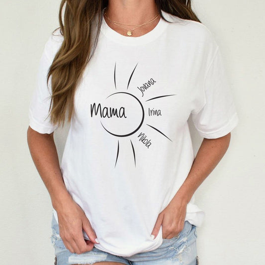 bela zenska majica sa stampom mama i imena dece
