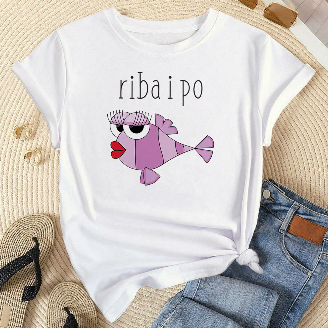 Bela majica sa tekstom Riba i po